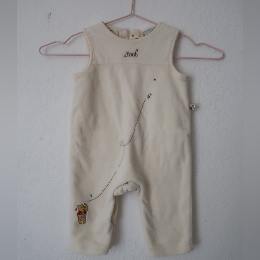Vintage Disney Baby Onesie (3-6 Months) - Adorable Pooh Design!